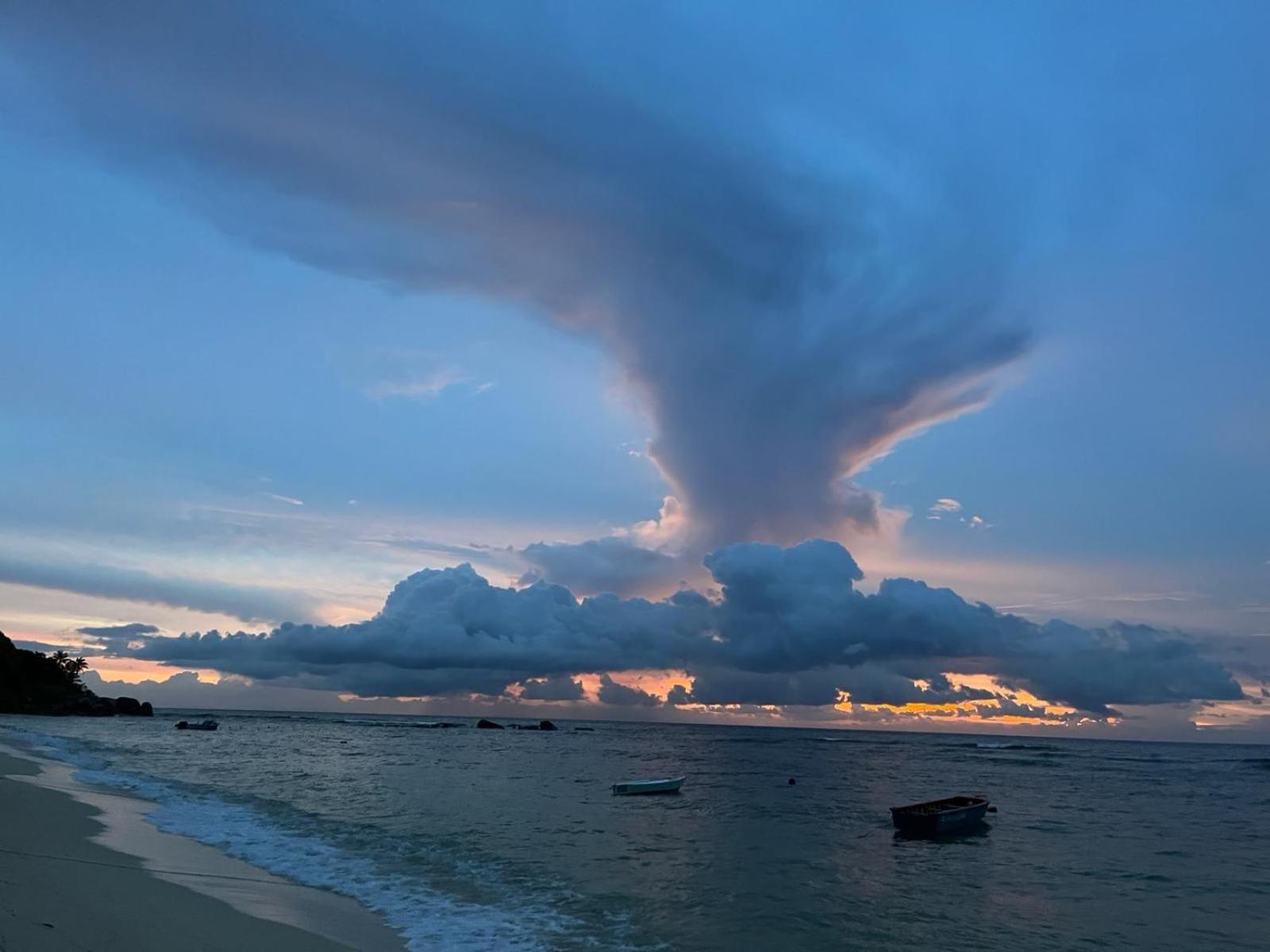 Beach Kaz Такамака Экстерьер фото