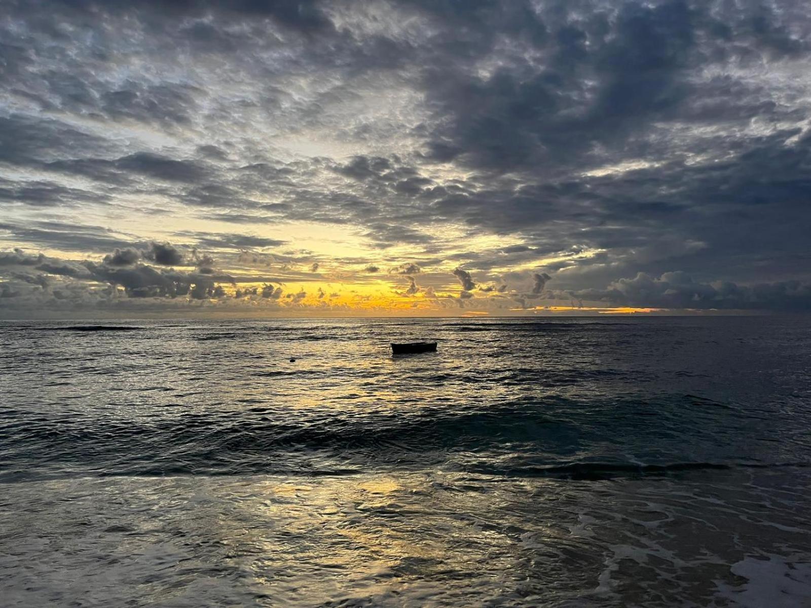 Beach Kaz Такамака Экстерьер фото